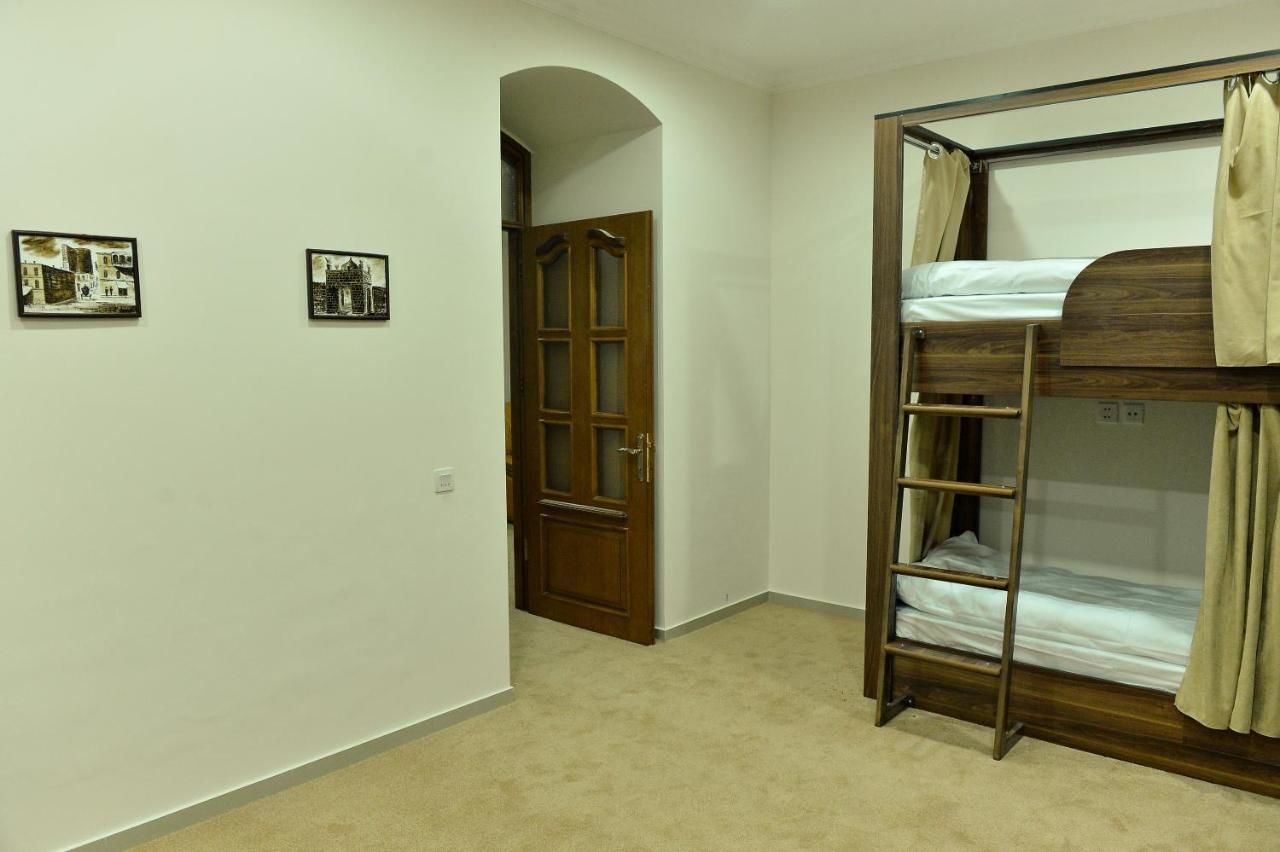 Хостелы Baku Home Hostel Баку-15