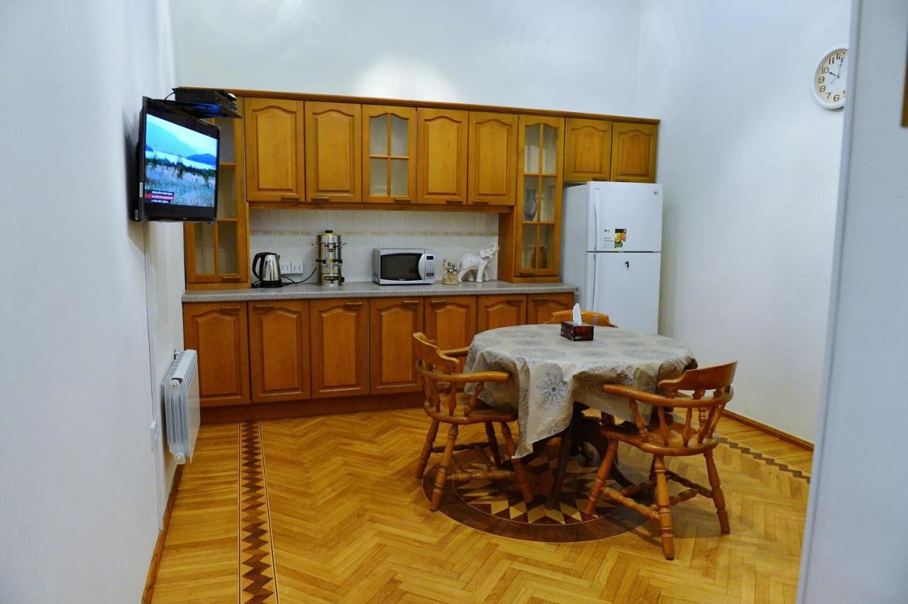 Хостелы Baku Home Hostel Баку-10